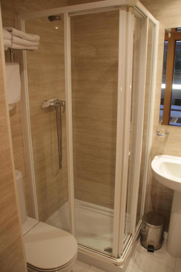 Hostal Francisco Salinas Burgo Екстериор снимка